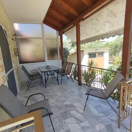 Chrissa's Place - A Unique House With Garden And Bbq Nyaraló