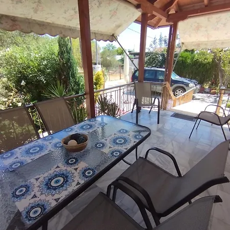 بيت للعطل Chrissa's Place - A Unique House With Garden And Bbq Orfánion