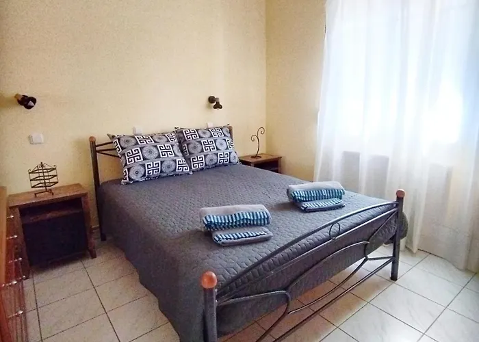 Chrissa's Place - A Unique House With Garden And Bbq Vakantiehuis Orfánion